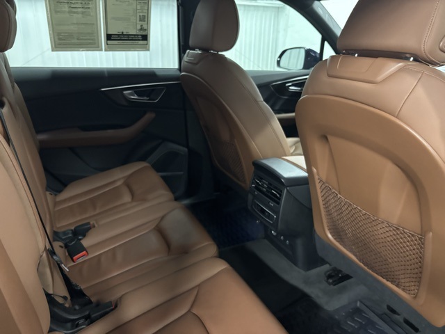 2022 Audi Q7 55 Premium Plus photo 17