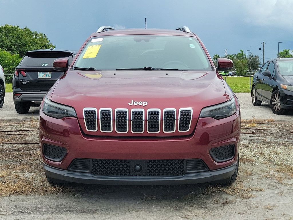 2021 Jeep Cherokee Latitude photo 2