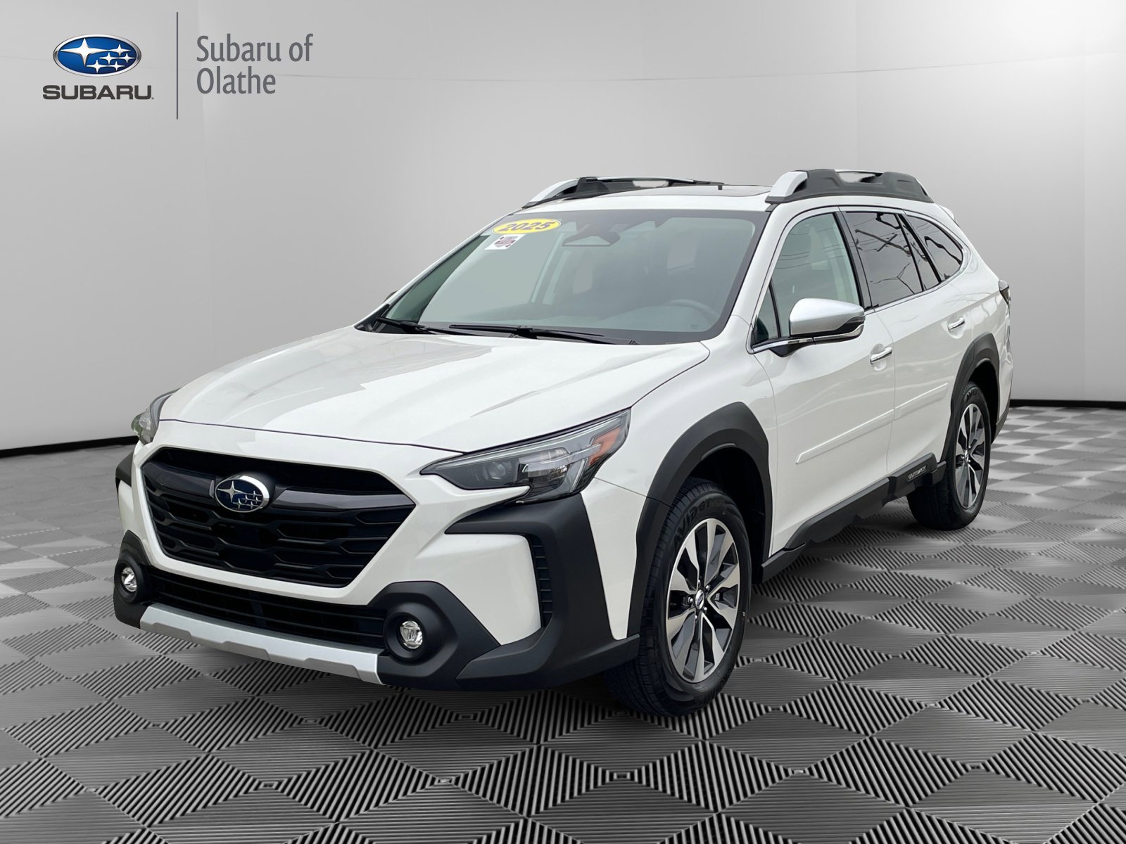 2025 Subaru Outback Touring photo 13