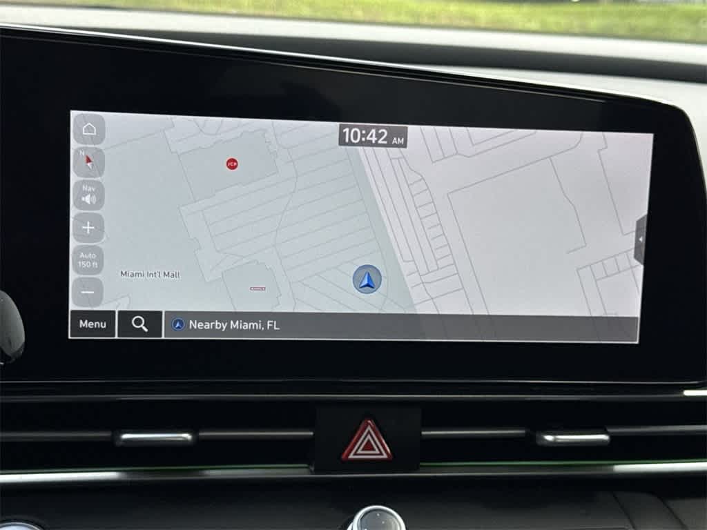2024 Hyundai Elantra SEL photo 16