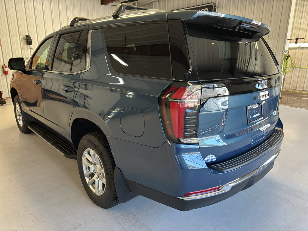 2025 Chevrolet Tahoe LS photo 5