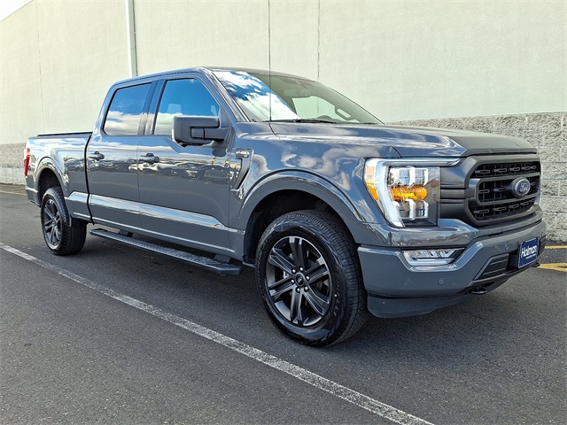 2021 Ford F-150 XLT photo 2