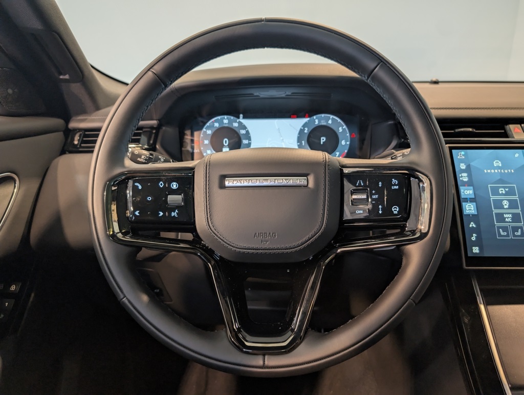 2026 Land Rover Range Rover Velar SE photo 13