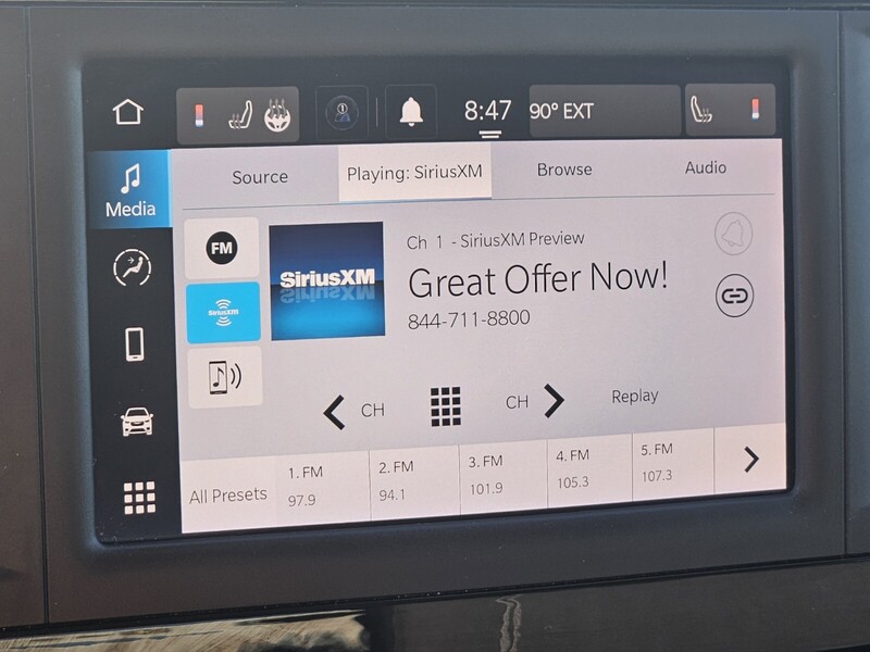 2023 Chrysler Voyager LX photo 18