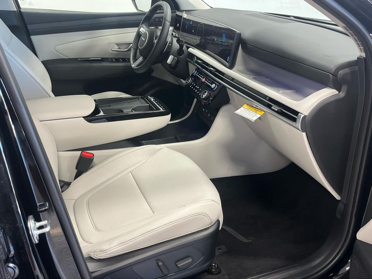 2025 Hyundai Tucson Limited photo 24