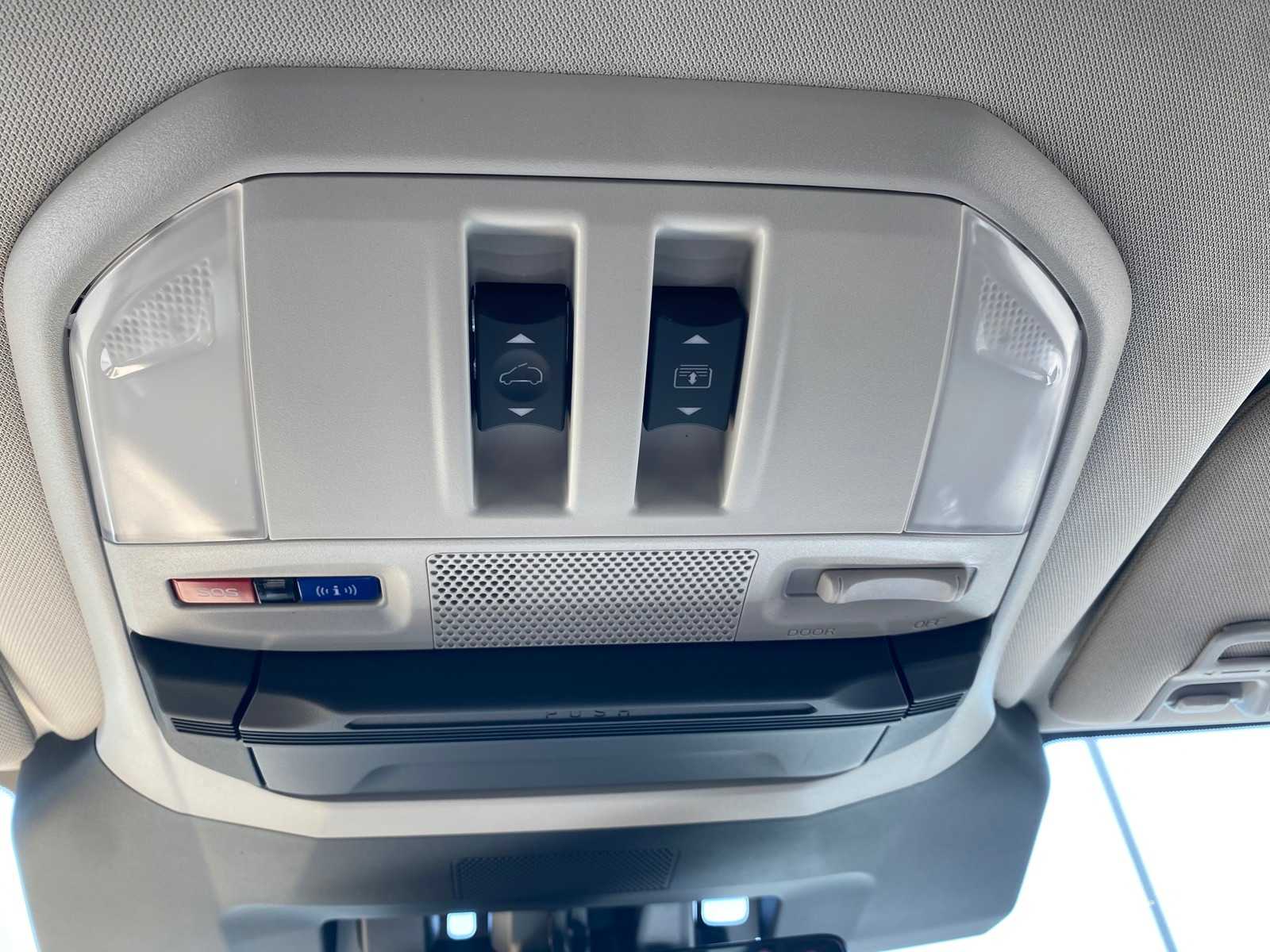 New 2025 CRYSTAL WHITE PEARL Subaru Touring image 25