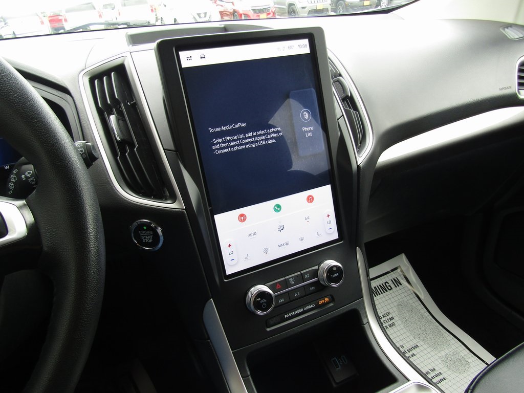 2024 Ford Edge SEL photo 17