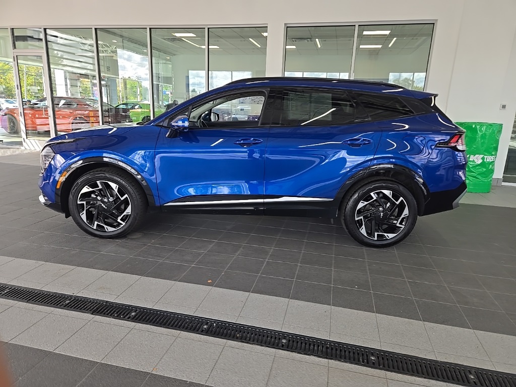2023 Kia Sportage photo 3