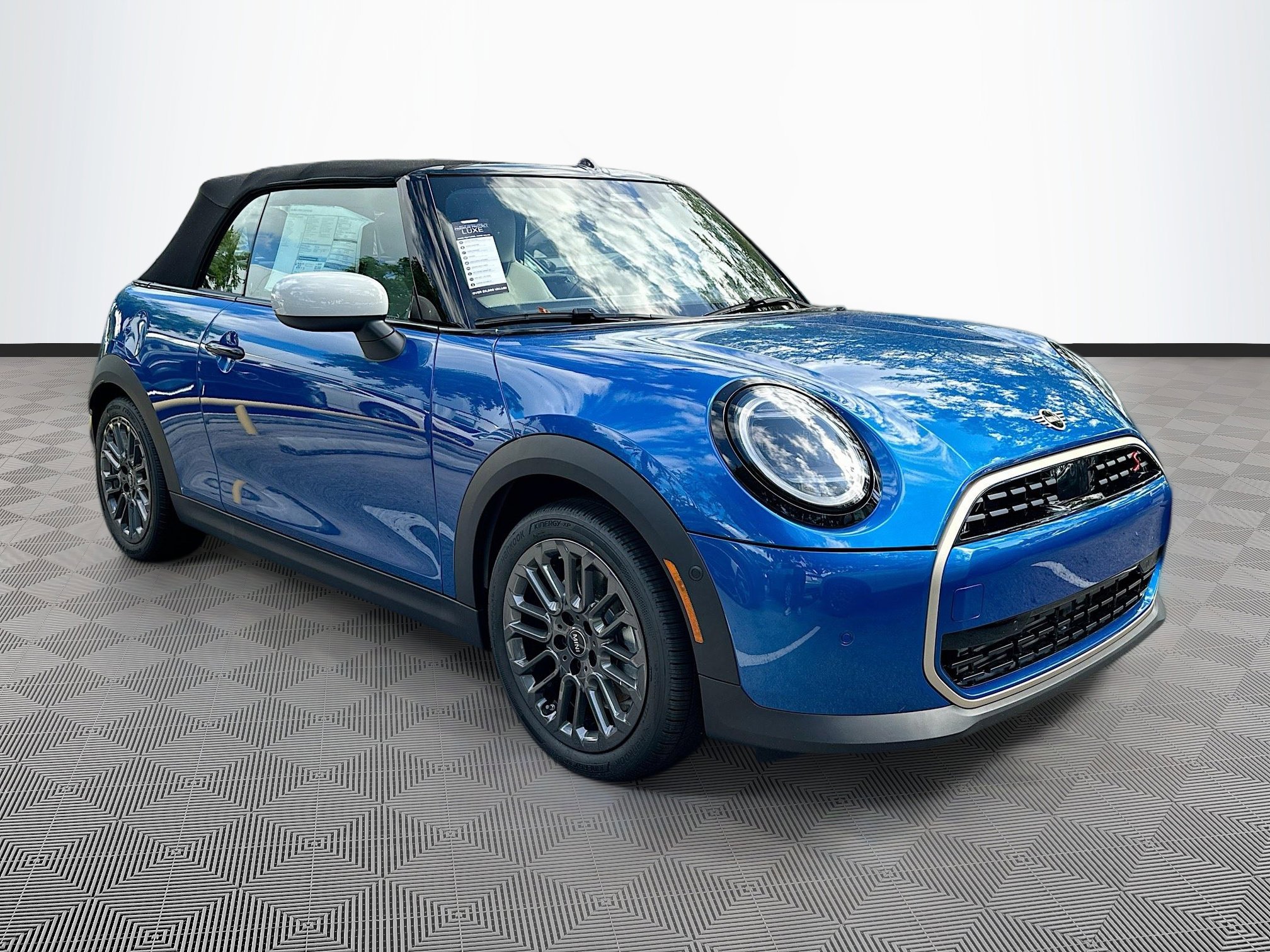 2026 MINI Convertible S's photo