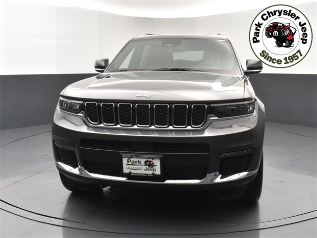 2025 Jeep Grand Cherokee Limited photo 2