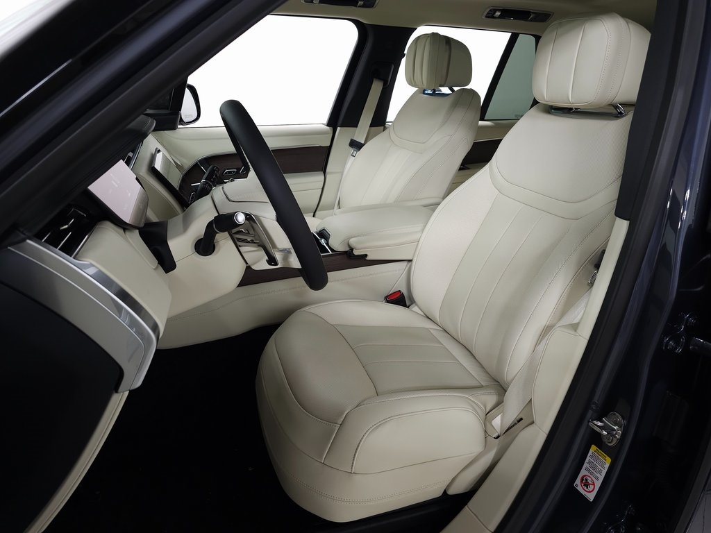 2025 LAND ROVER RANGE ROVER - Image 13