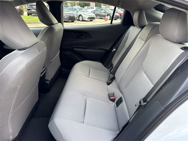 2025 Toyota Prius LE photo 12