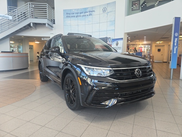 2022 Volkswagen Tiguan SE R-LINE BLACK