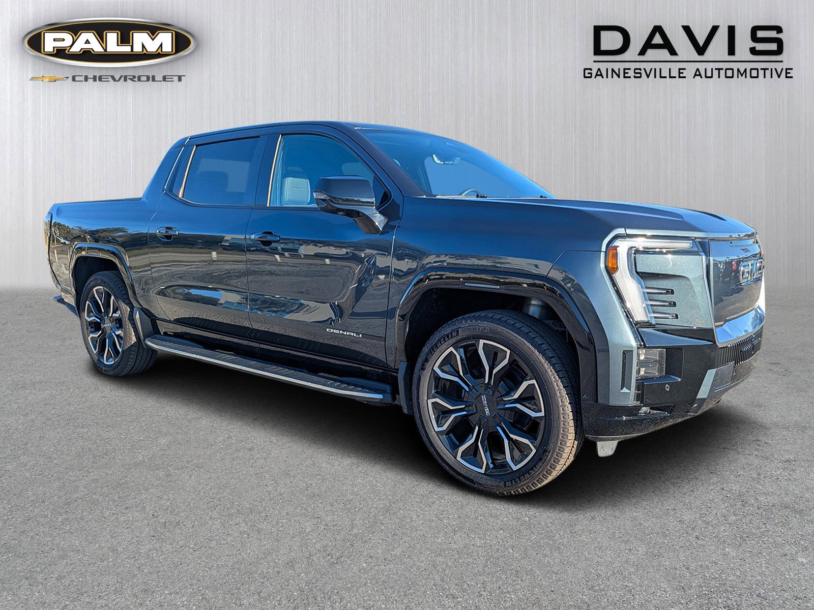 2025 GMC Sierra EV Denali's photo