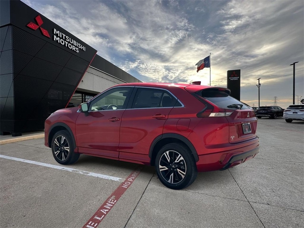 2025 Mitsubishi Eclipse Cross SEL photo 6