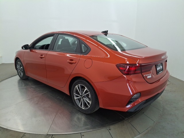 2022 Kia Forte LXS photo 5