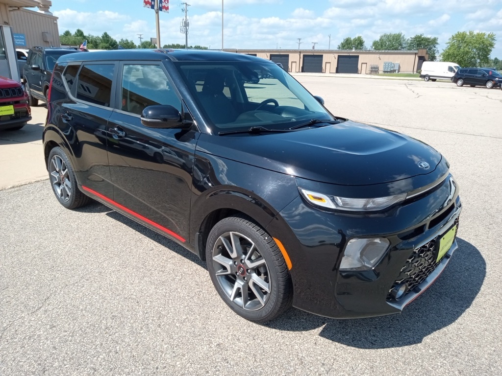 2020 Kia Soul GT-Line photo 2