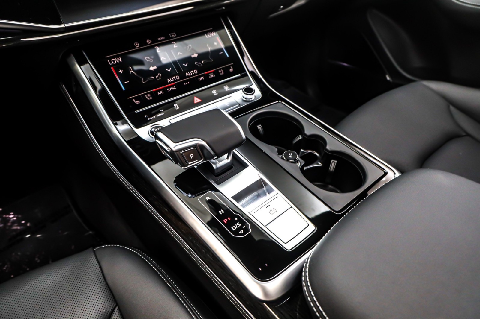 New 2025 Glacier White Metallic Audi Premium Plus 55 TFSI quattro image 6