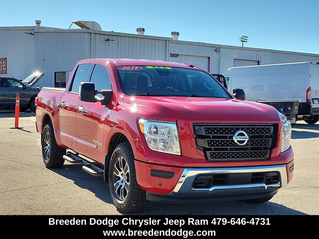 2021 Nissan Titan SV's photo