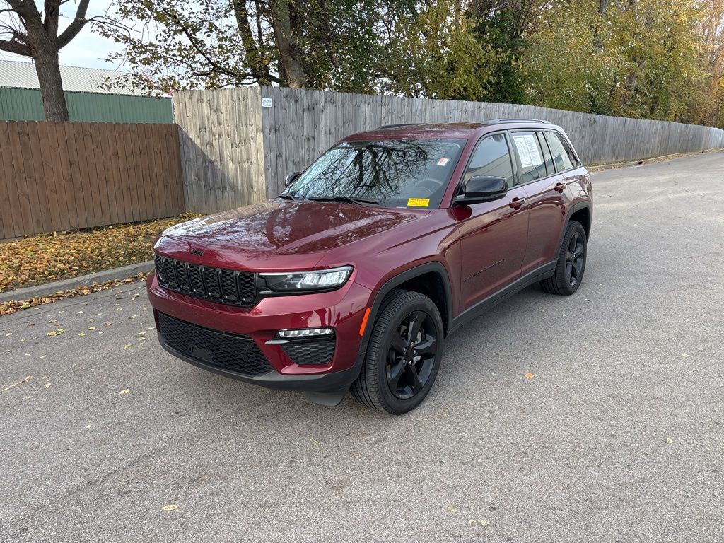 2023 Jeep Grand Cherokee Limited's photo