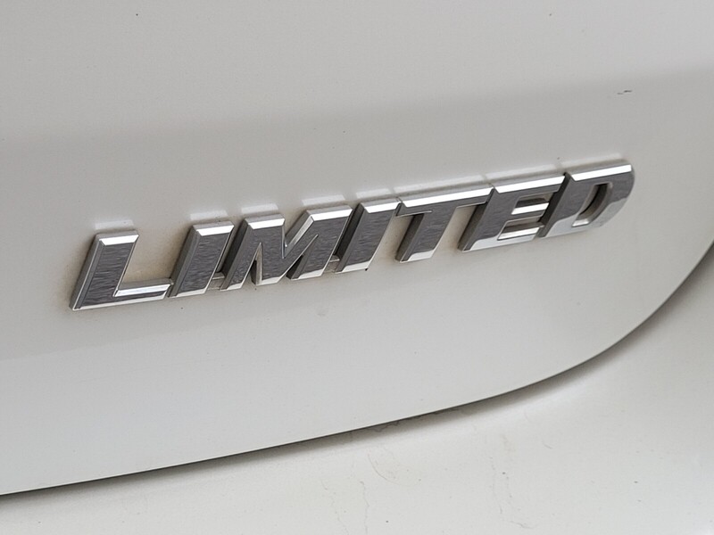 2015 Toyota Highlander Limited photo 10