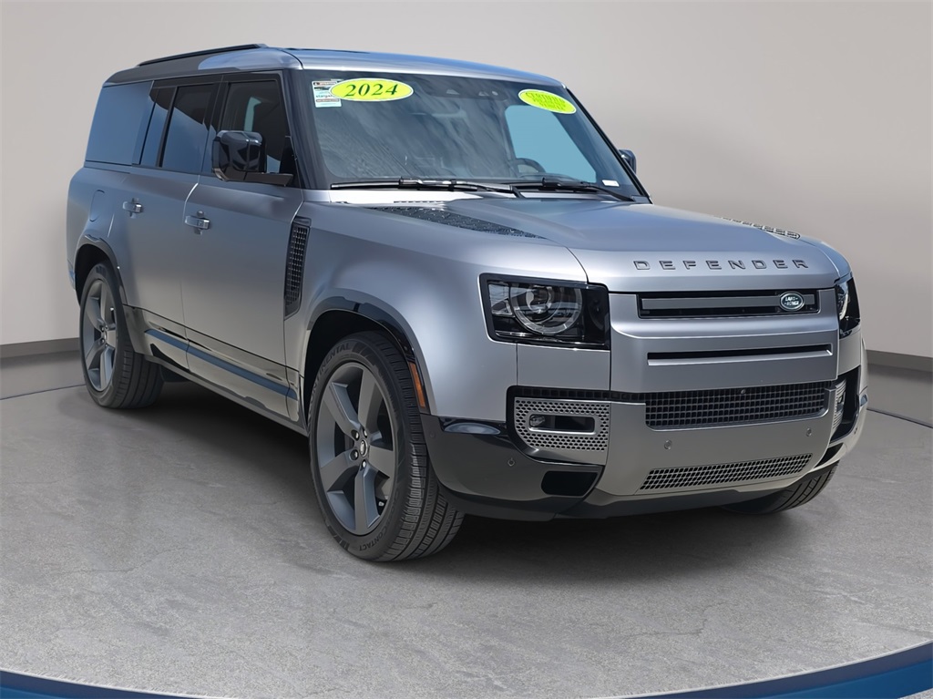 2024 Land Rover Defender 130 Outbound photo 3