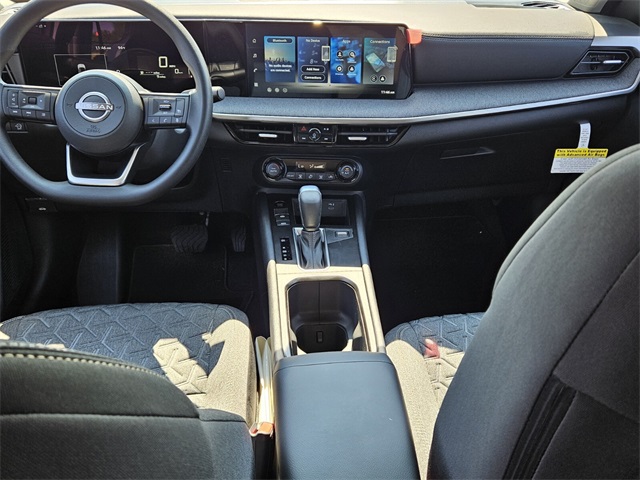 2026 Nissan Kicks SV photo 7