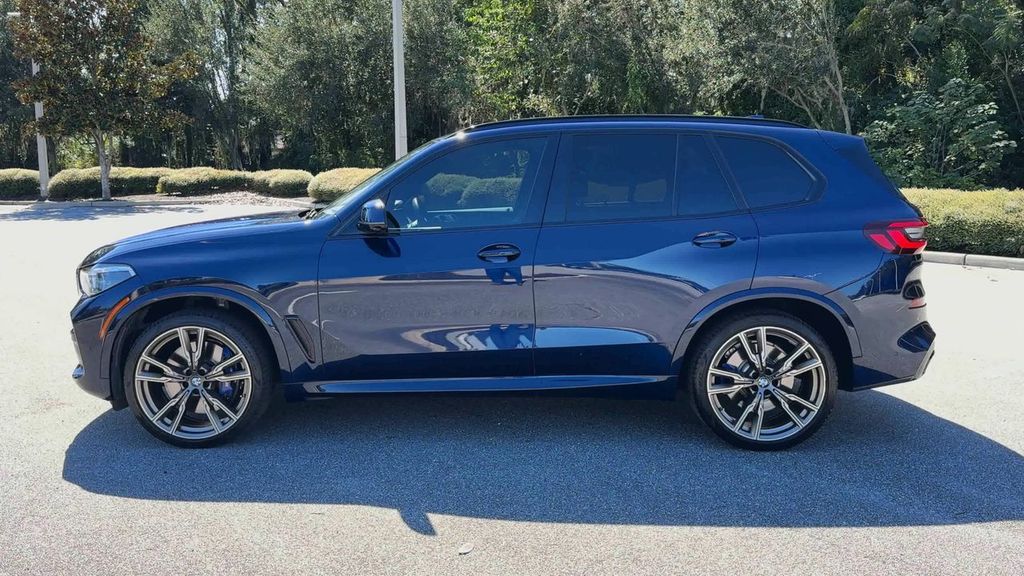 2022 Bmw X5 M50i photo 3