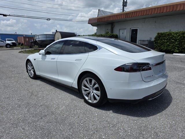 2016 Tesla Model S 90D photo 4