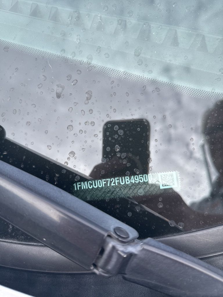 2015 Ford Escape S photo 4