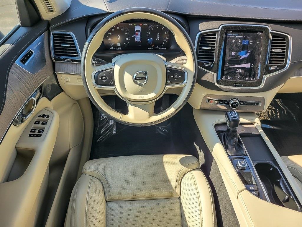 2022 VOLVO XC90 - Image 14