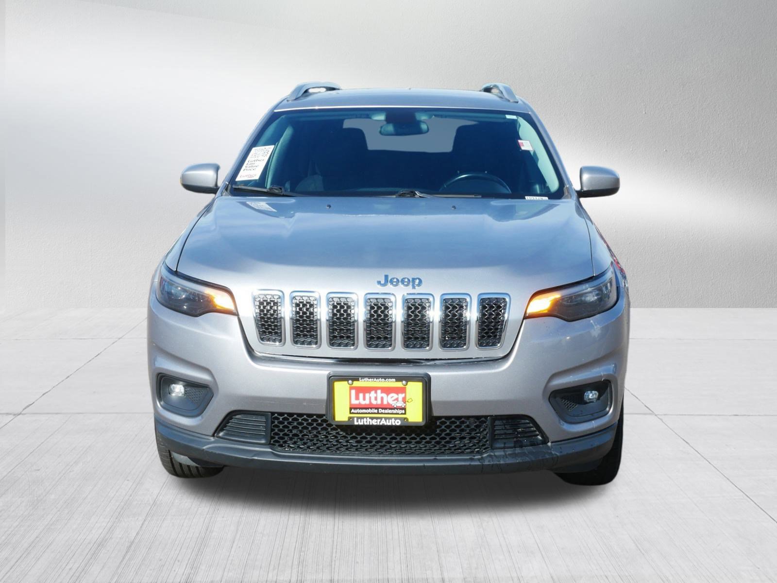 Used 2019 Jeep Cherokee Latitude with VIN 1C4PJMCX6KD369307 for sale in Cambridge, Minnesota