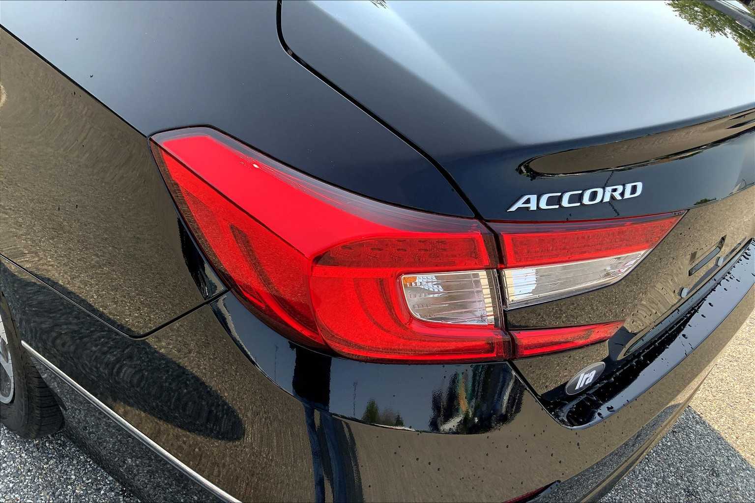 2022 Honda Accord Hybrid EX-L photo 25