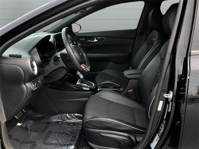 2023 Kia Forte GT-Line photo 19