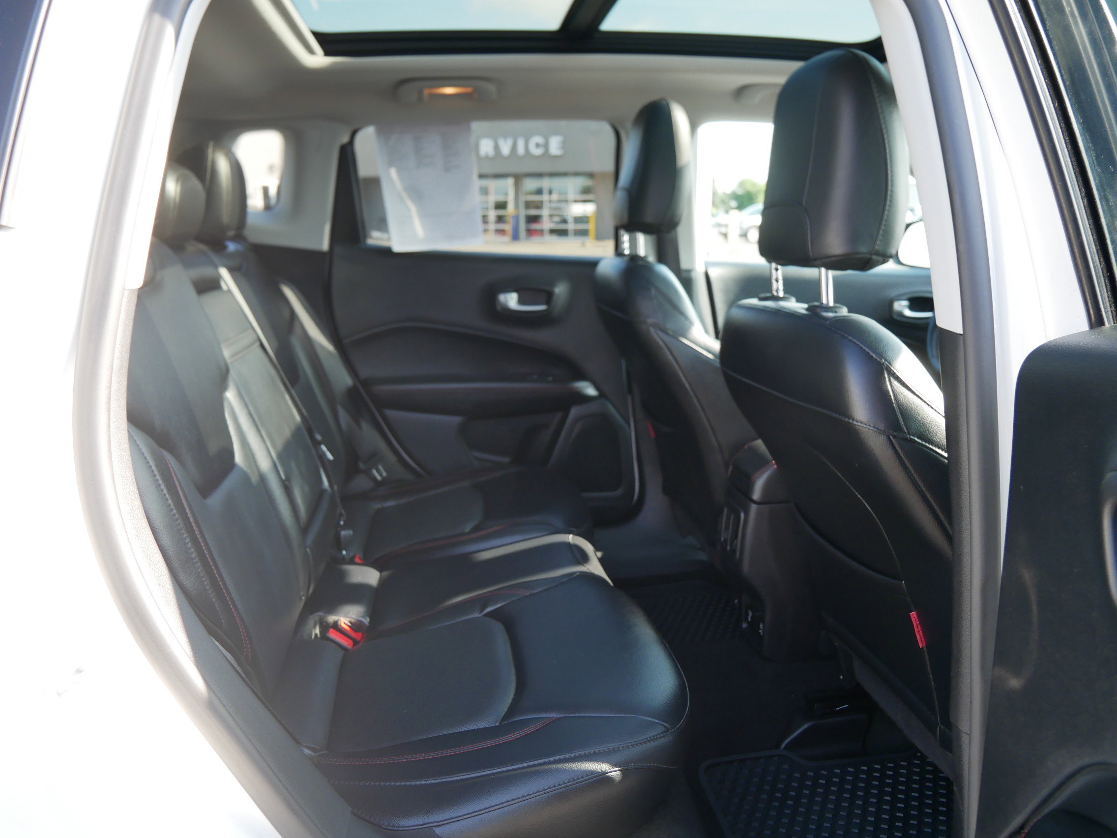 2017 Jeep Compass Trailhawk photo 8