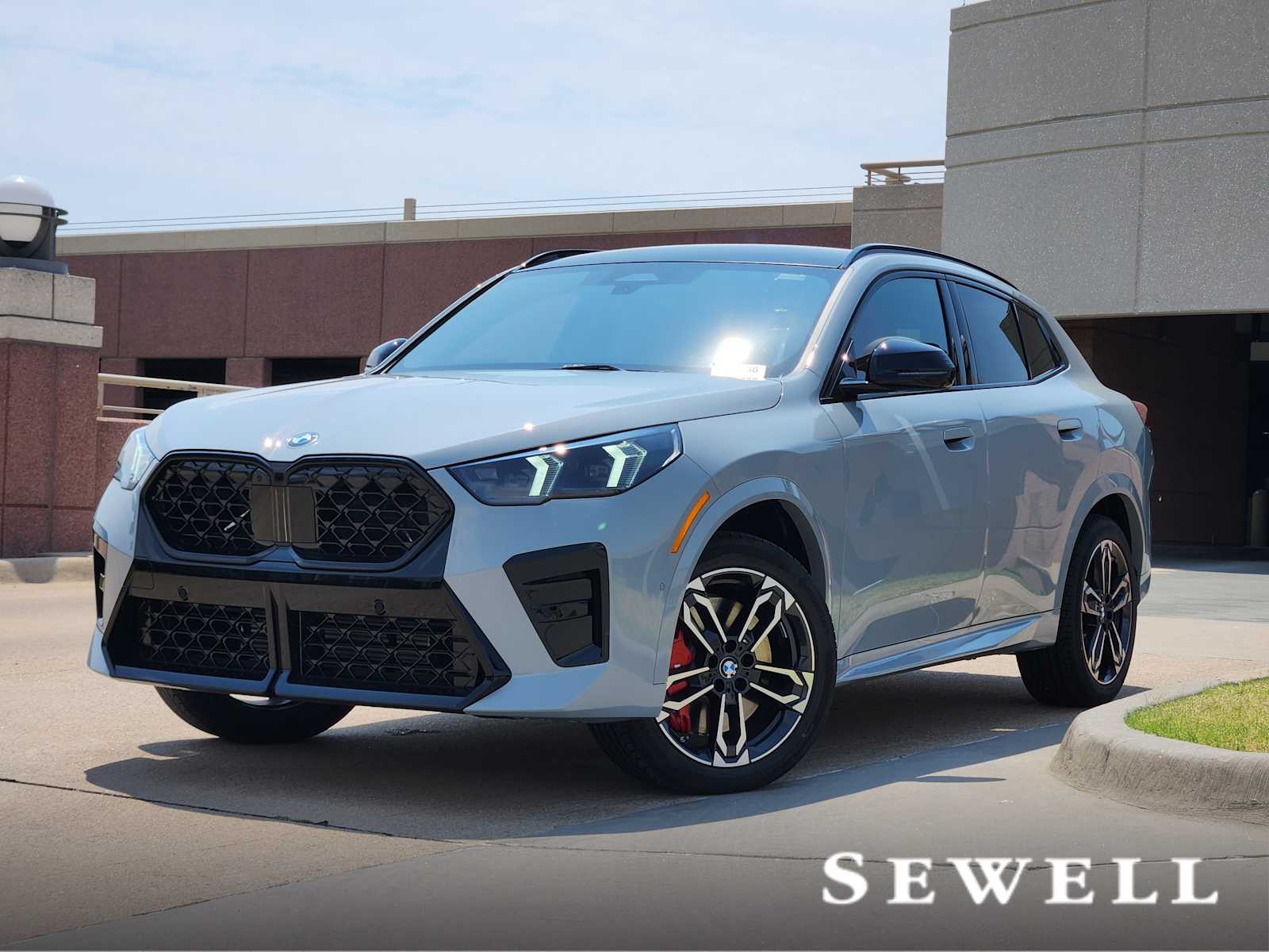 2025 BMW X2 28i's photo