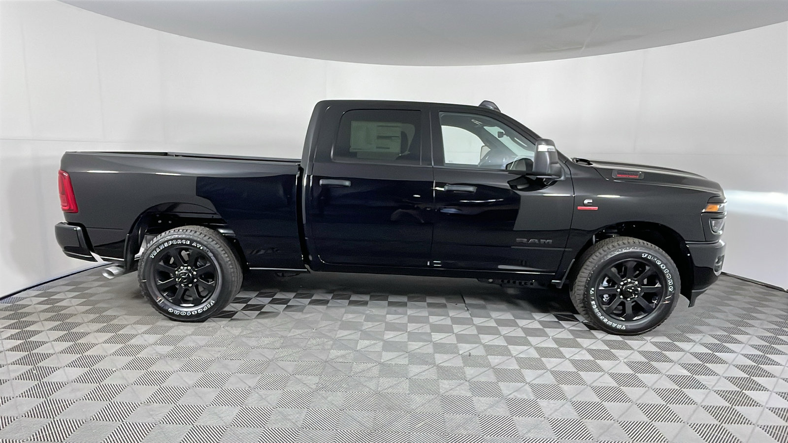 2025 Ram 2500 Big Horn photo 3