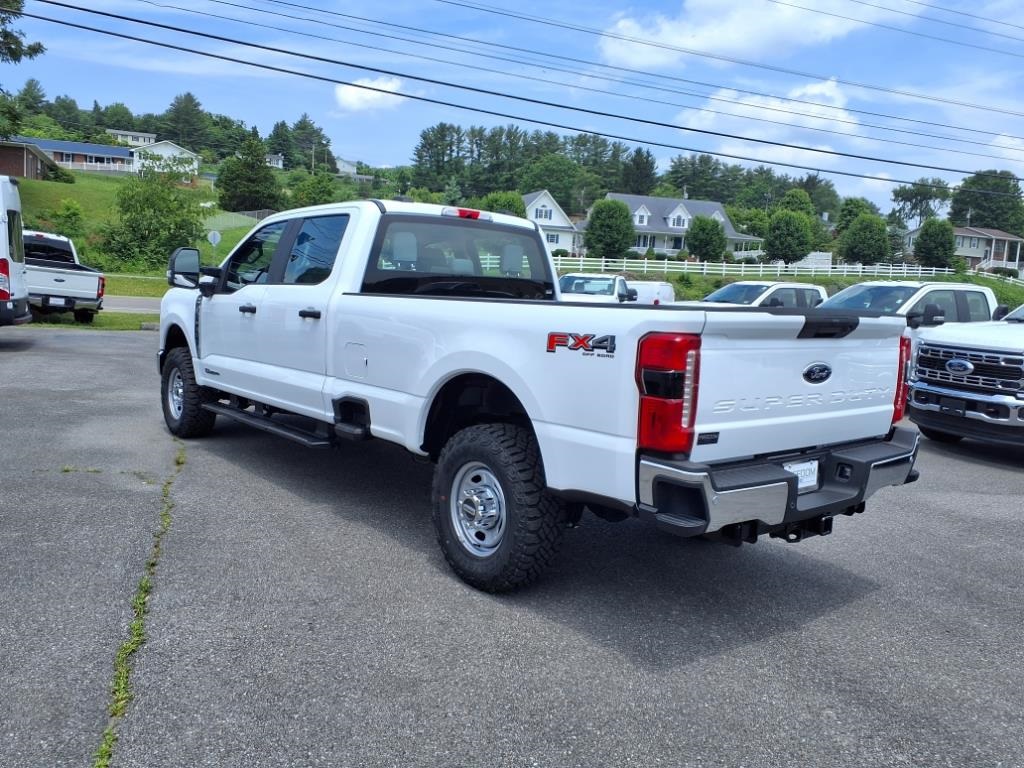 2025 Ford F-350 XL photo 3