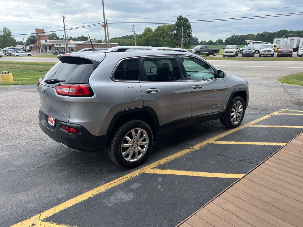2015 Jeep Cherokee Limited photo 4
