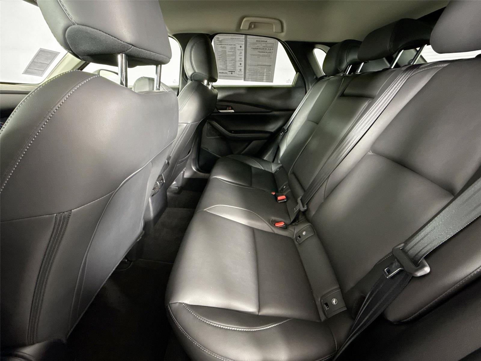 2022 Mazda CX-30 2.5 Select photo 28
