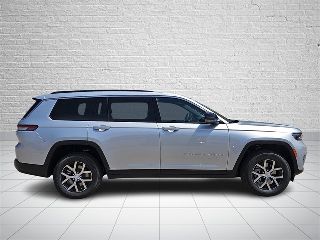 2025 Jeep Grand Cherokee Limited photo 5