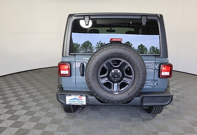 2025 Jeep Wrangler Sport photo 5