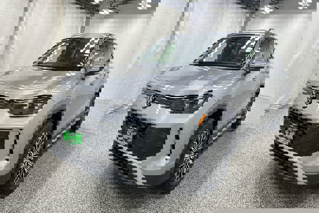 2025 Volkswagen Tiguan S photo 4