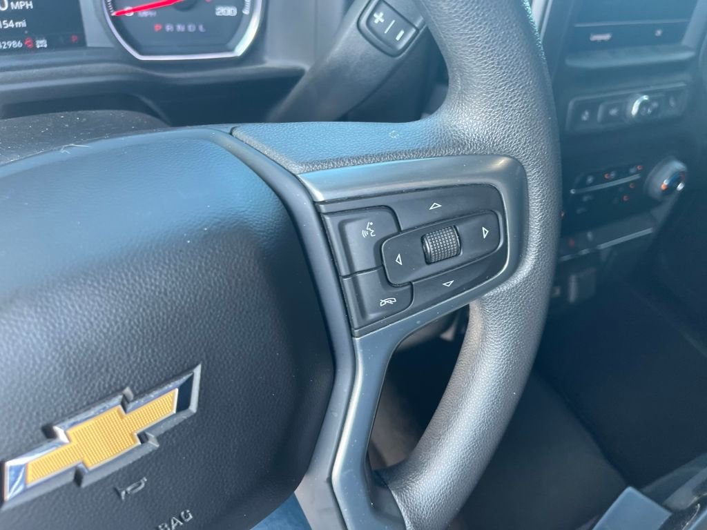 2023 Chevrolet Silverado 2500HD Custom photo 11