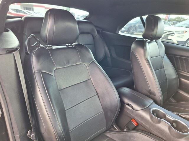 2019 Ford Mustang EcoBoost Premium photo 24