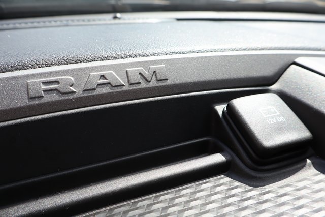 2023 Ram 2500 Tradesman photo 18