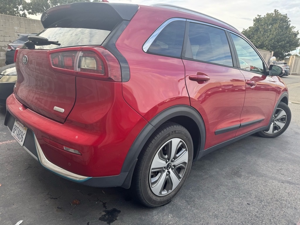 2019 Kia Niro Plug-In Hybrid EX Premium photo 3