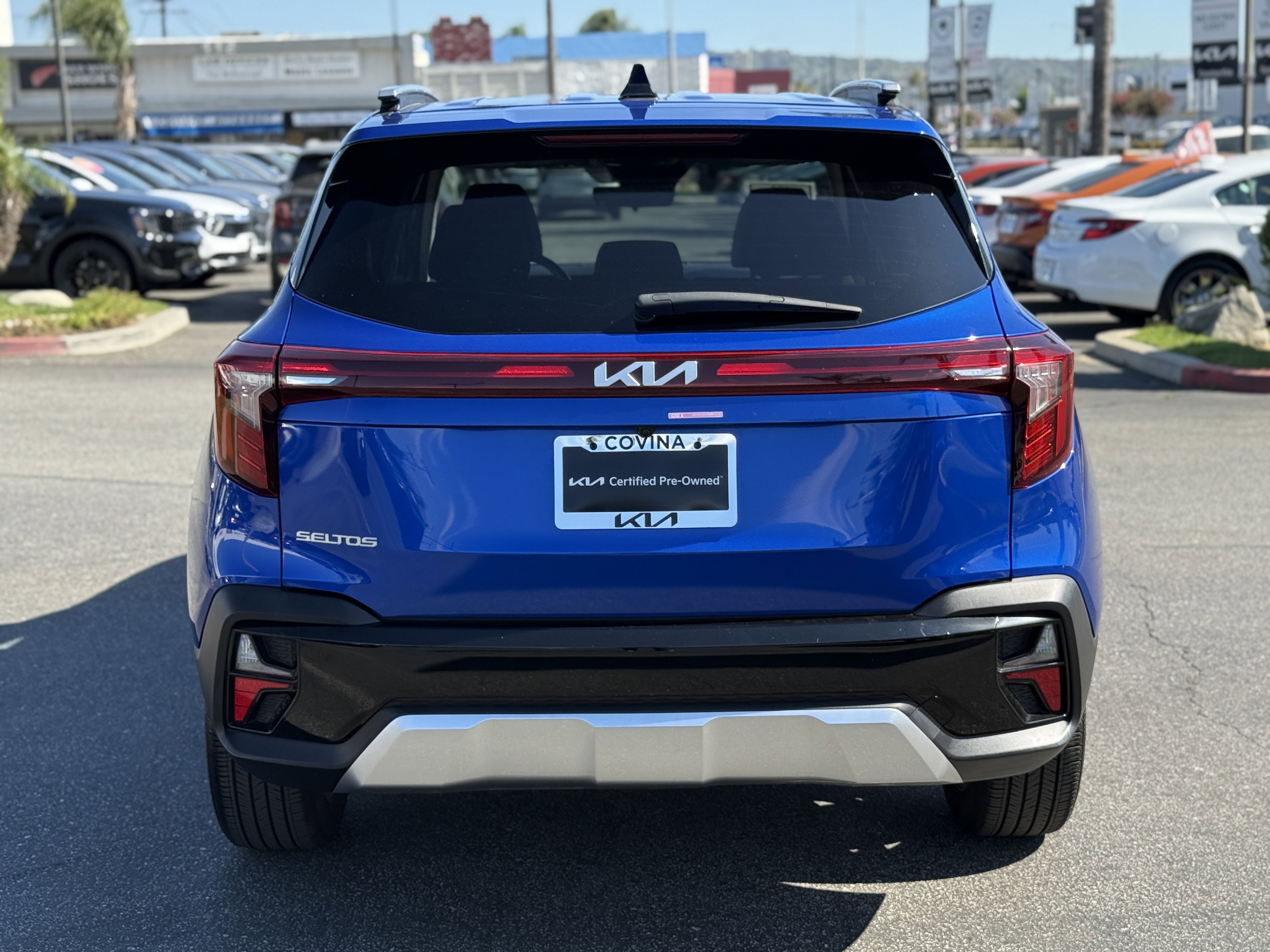 2024 Kia Seltos SX photo 2