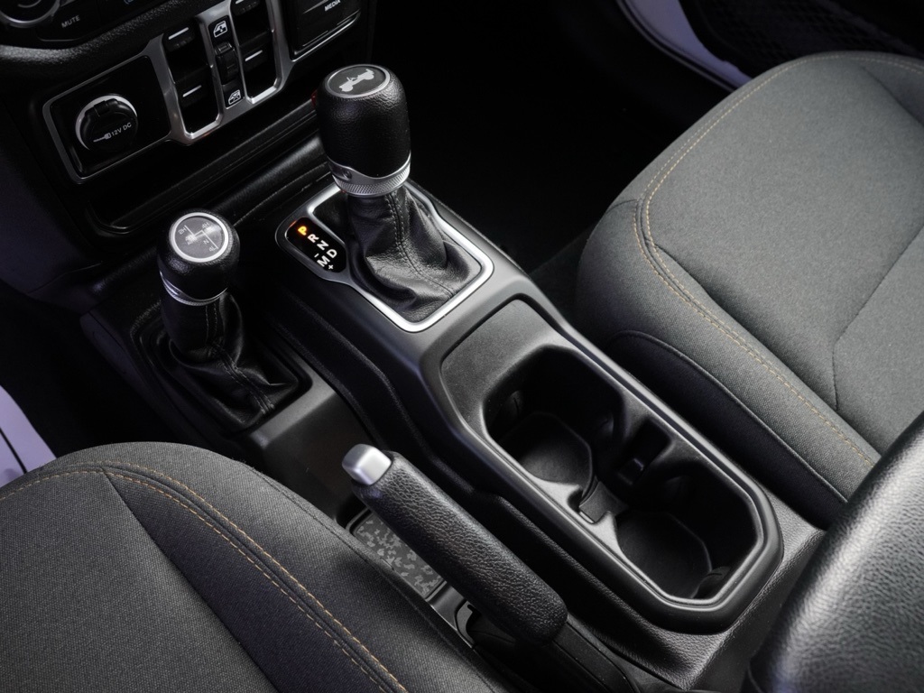 Used 2024 White Jeep Sport S 4xe image 20