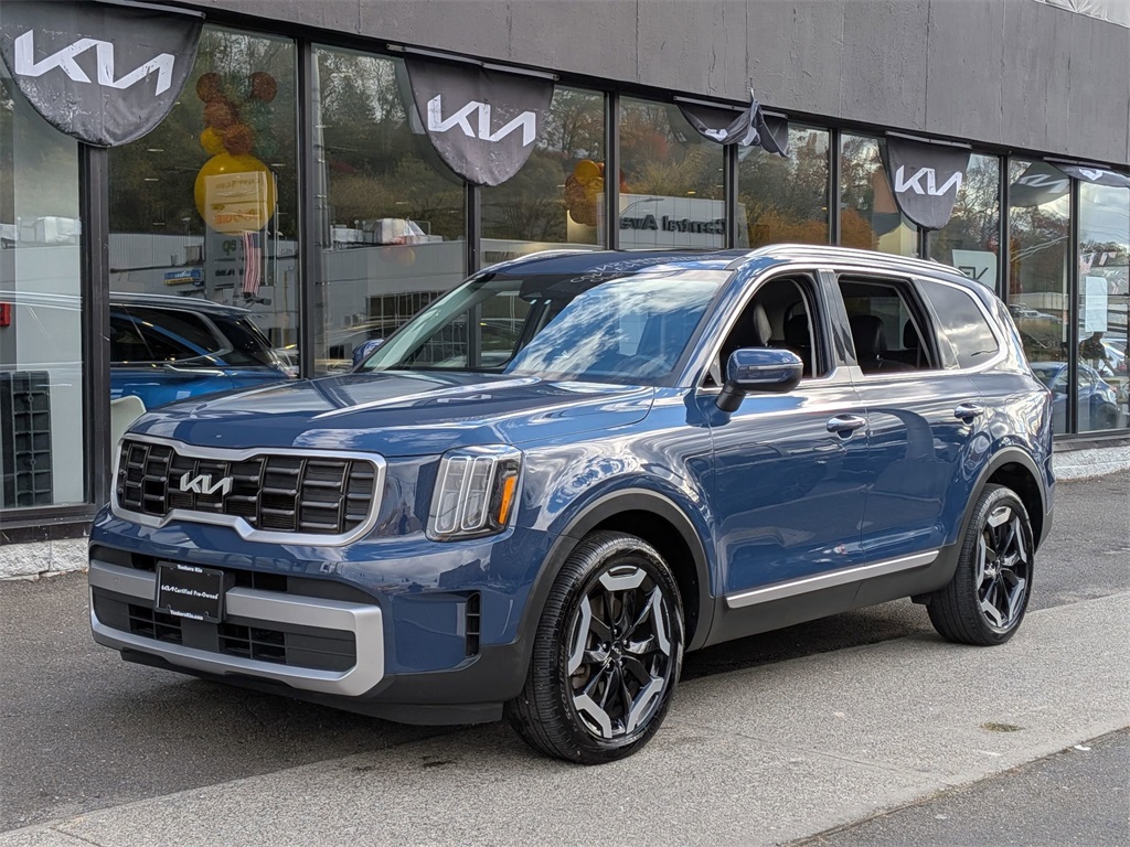 2023 Kia Telluride S's photo